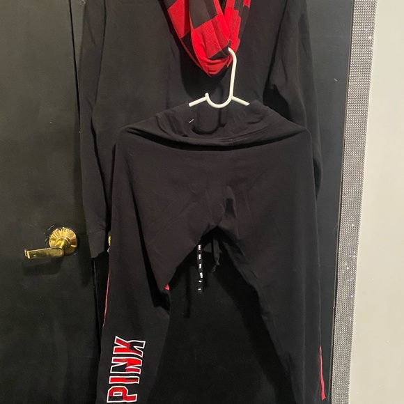VICTORIA SECRET PINK HOODIE/LEGGINGS SET - Picture 5 of 8